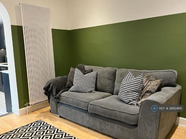 Room for rent in Brompton, Gillingham