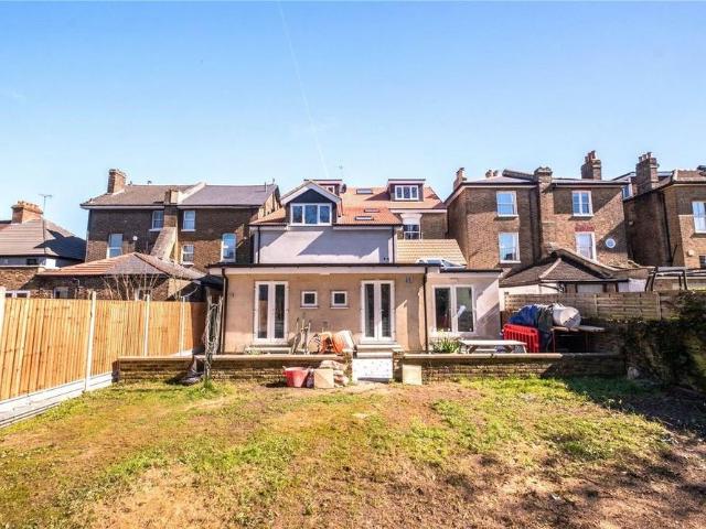 Room for rent in London Borough of Croydon, Addiscombe