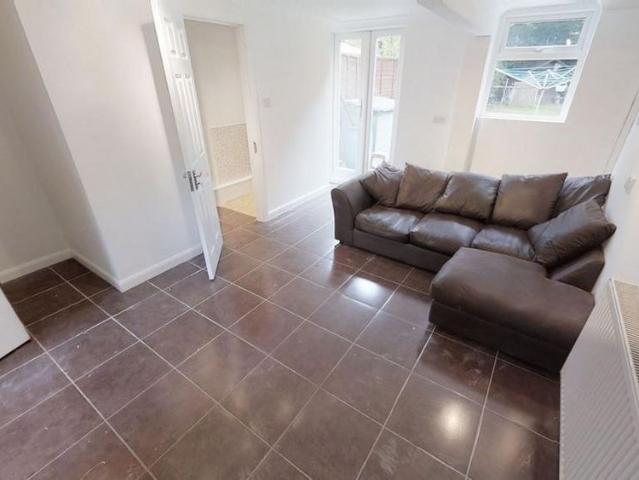 Room for rent in Wood Street, Guildford