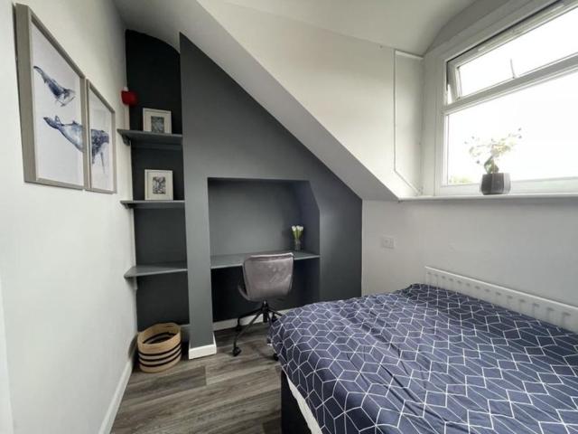 Room for rent in St John's, Worcestershire