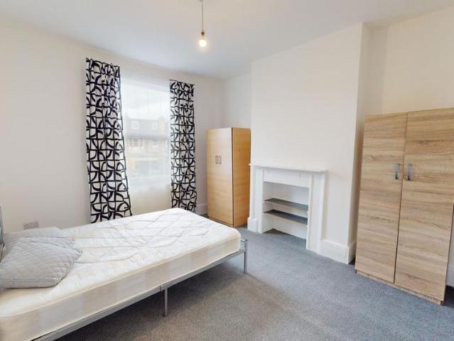 Room for rent in Westminster, Victoria