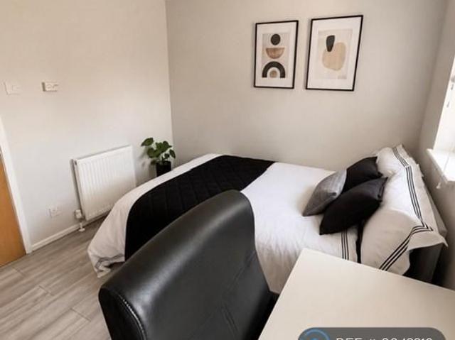 Room for rent in South Beckton, Greater London