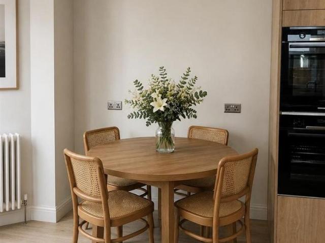 Room for rent in Alton Barnes, Essex