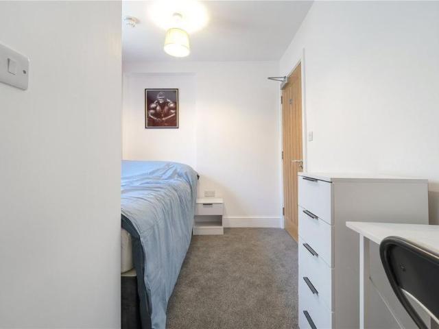 Room for rent in Horsell, Woking
