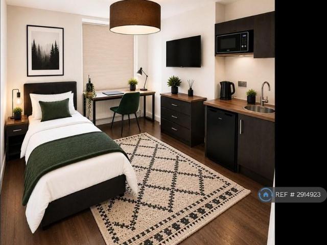 Room for rent in Buckland Valley, Ash