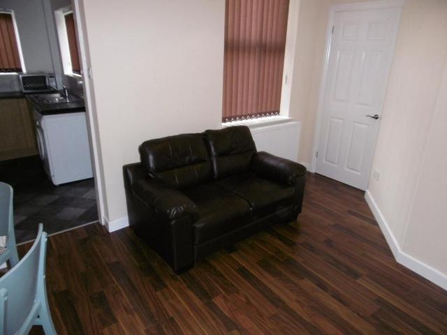 Room for rent in Attenborough, East Midlands