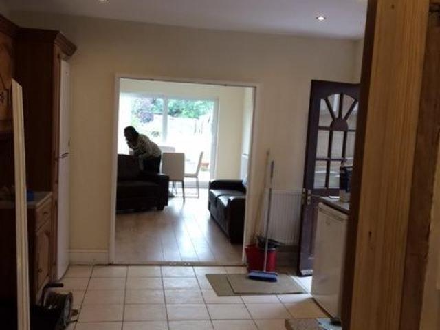 Room for rent in Horninglow and Eton, Beamhurst