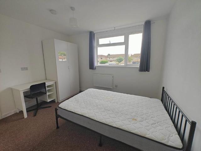 Room for rent in Emersons Green, Kingswood