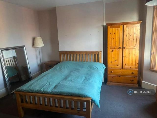 Room for rent in Whitehall, Acol