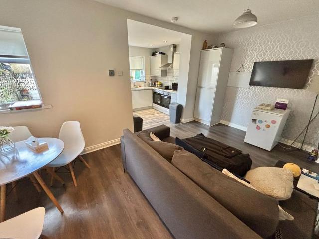 Room for rent in Derker, Pendock