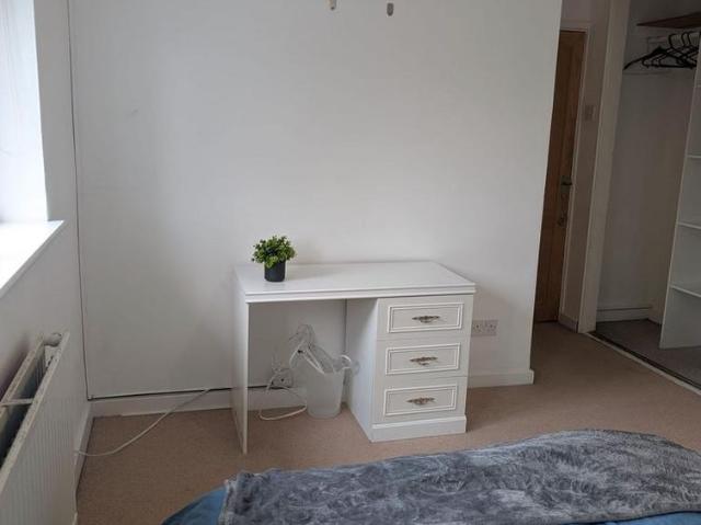 Room for rent in Wood Street, Westborough
