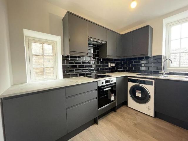Room for rent in Battle, Heathlands