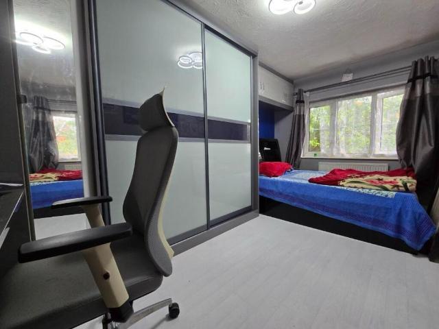 Room for rent in Watford Rural, Batchworth