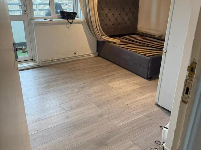 Room for rent in Avery Hill, Greater London