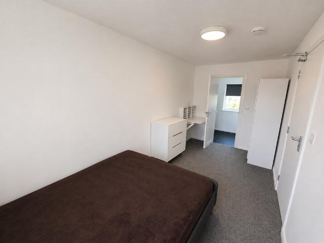 Room for rent in Corby