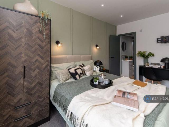 Room for rent in Winton, Salford