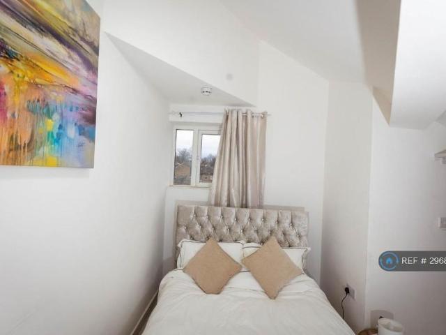 Room for rent in Georgia, Greater Manchester
