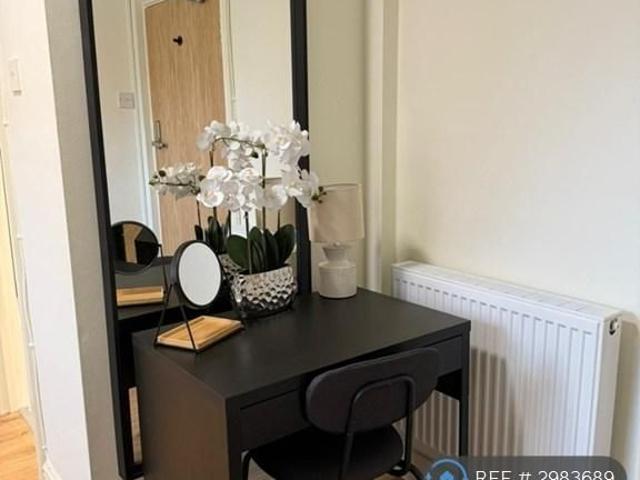 Room for rent in Alverton, East Midlands