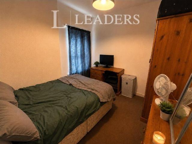 Room for rent in Two Mills, Cheshire