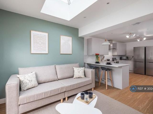 Room for rent in Shinfield