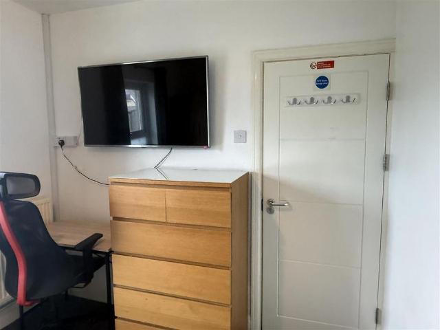 Room for rent in Bridgend, Wales