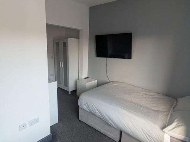 Room for rent in Corby, North Northamptonshire