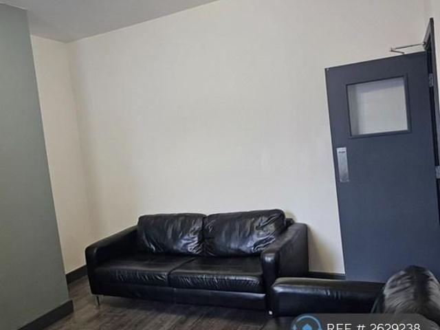 Room for rent in Wargrave, Newton-le-willows