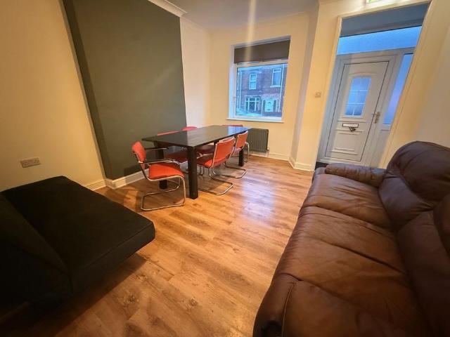 Room for rent in Stanley
