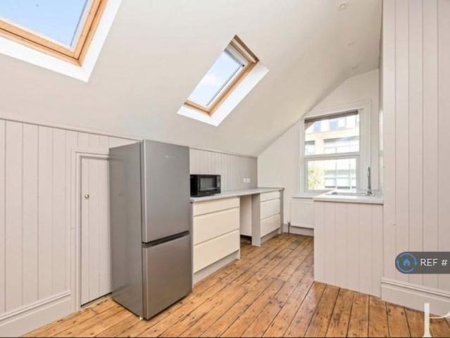 Room for rent in Aldrington