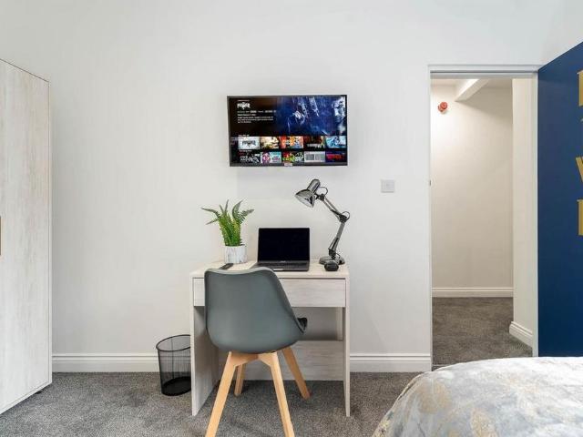 Room for rent in Coundon, West Midlands