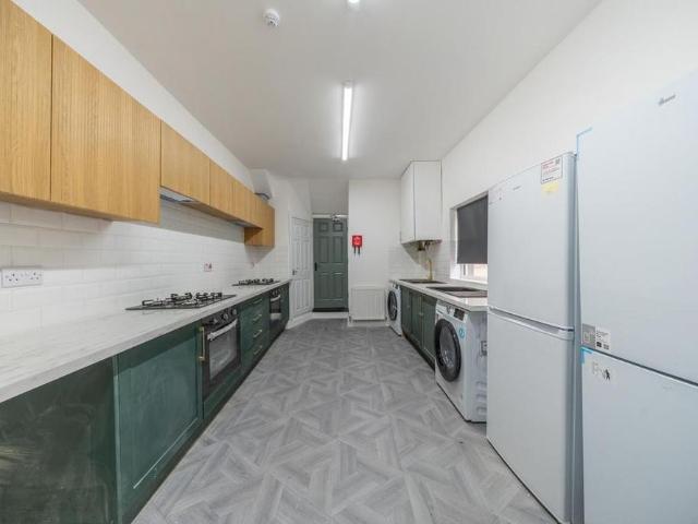 Studio for rent in Hillfields, West Midlands
