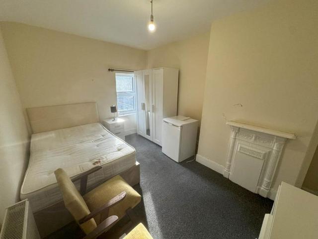 Room for rent in Newtown, Reading