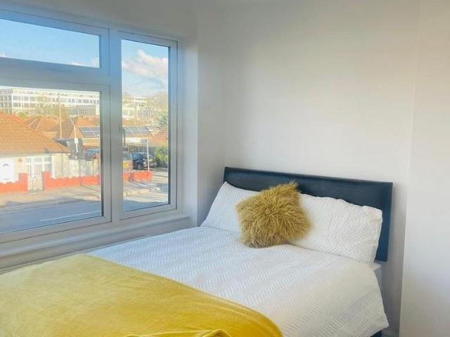 Room for rent in Hayes, Greater London