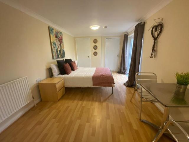 Room for rent in Rodbourne, Swindon