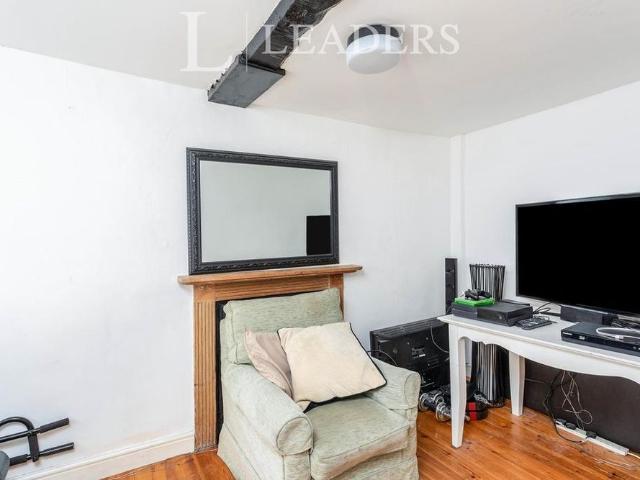 Room for rent in Hidden Quarter, Buckingham