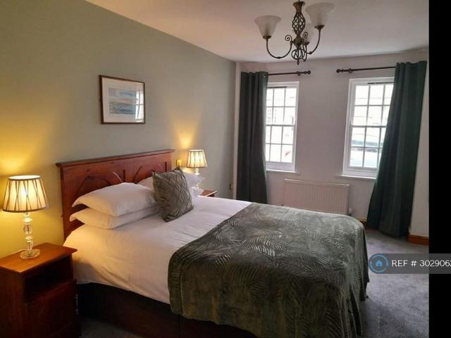 Room for rent in Llangefni, Wales