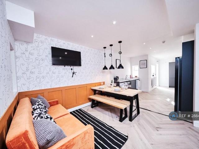 Room for rent in Daimler Green, Coventry