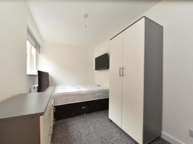 Room for rent in Pin Green Industrial Area, Shephall