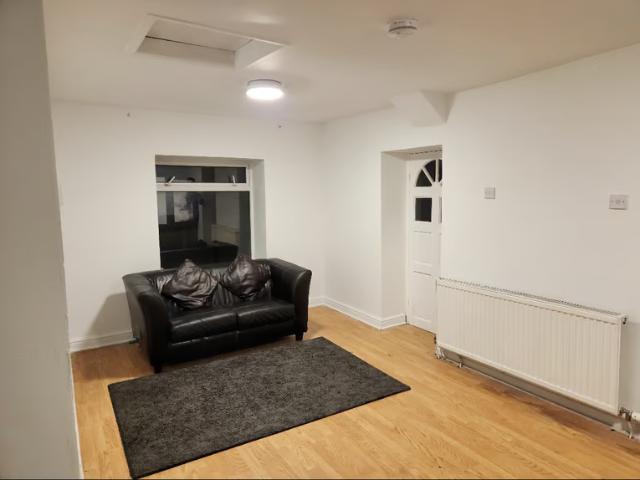 Room for rent in Nantgarw, Wales