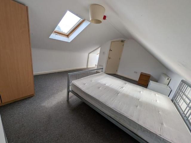 Room for rent in Brompton, Gillingham
