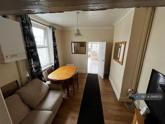 Room for rent in Bridgend, Wales