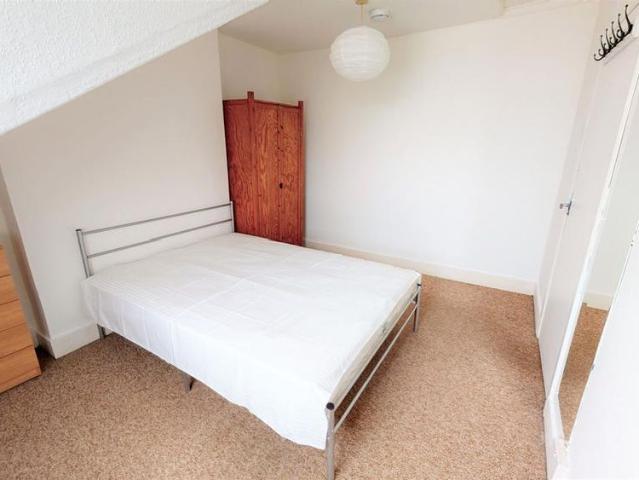 Room for rent in Bowes
