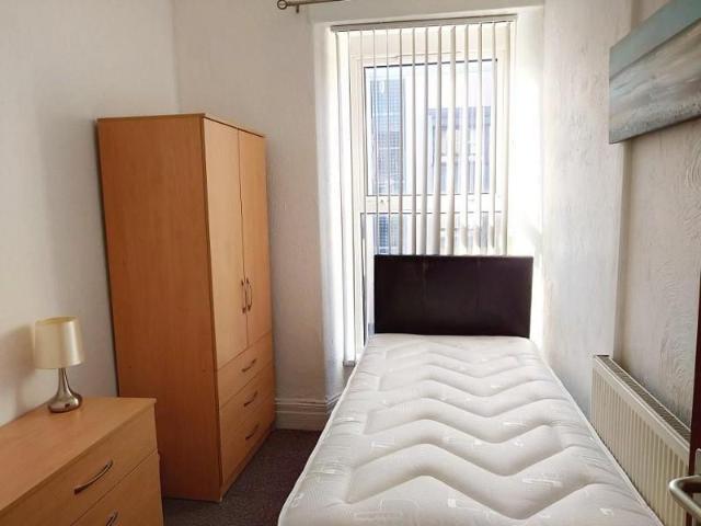 Room for rent in Llanelli, Wales