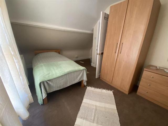 Room for rent in Westwood, Acol