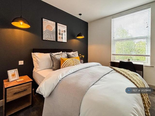 Room for rent in Daisy Hill, Lee Bank