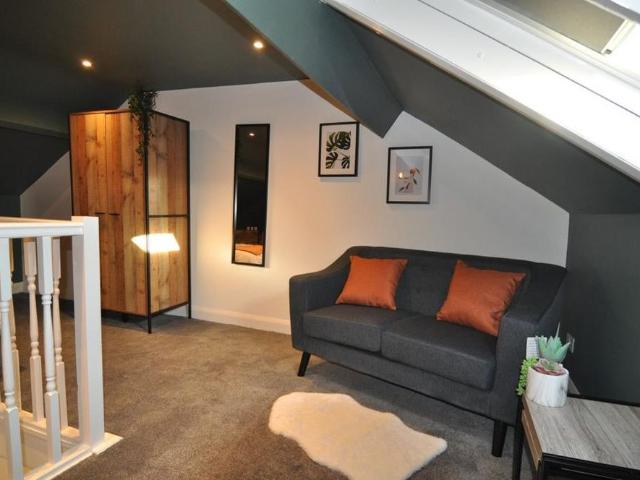 Room for rent in Shaw Lands, Pogmoor