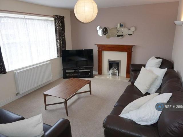 Room for rent in Elmfield, Leicestershire