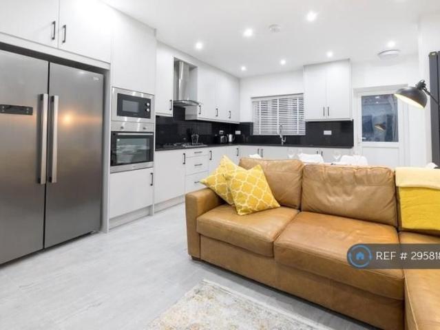 Room for rent in Kempton Park, Lower Halliford