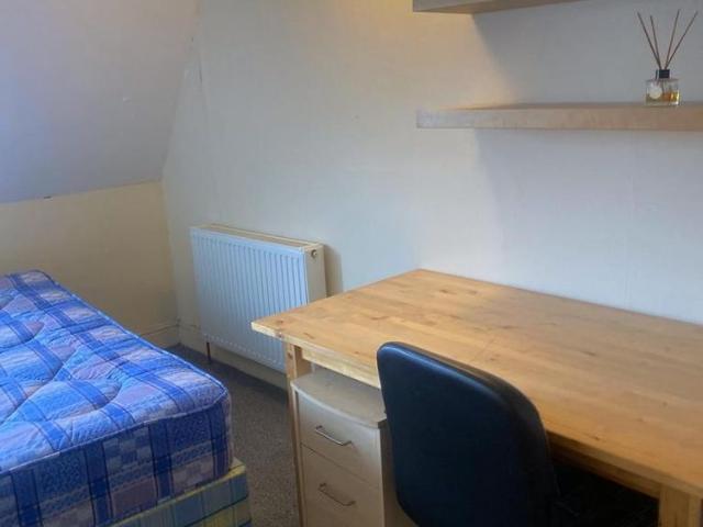 Room for rent in Feckenham, City Of Bristol