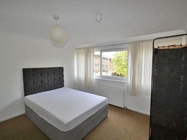 Room for rent in Central Milton Keynes, Milton Keynes